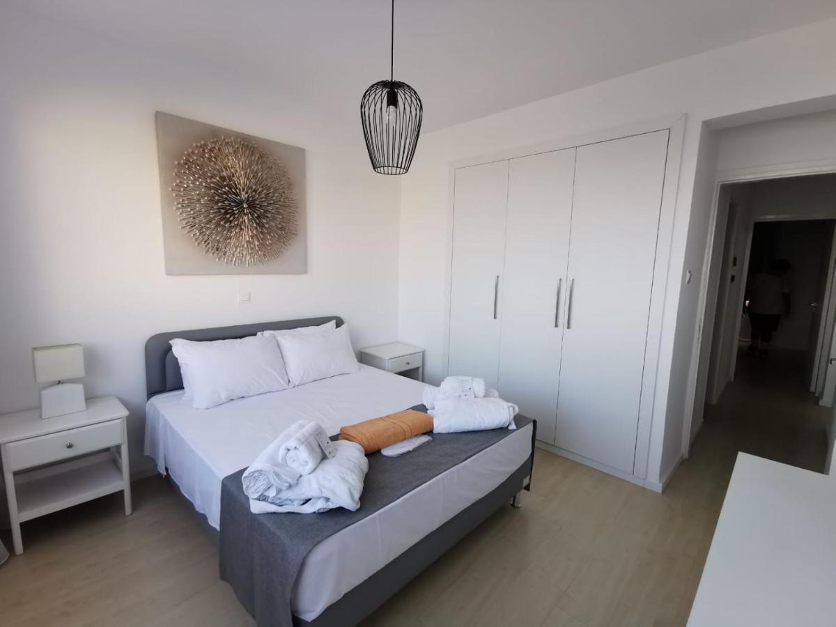 Cosea Living: Seaside Two Bedroom Flat In Harbour 106 파포스 외부 사진