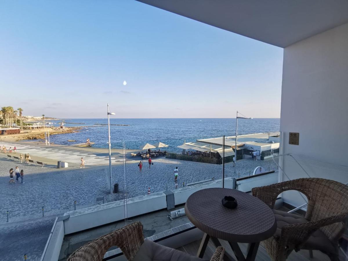Cosea Living: Seaside Two Bedroom Flat In Harbour 106 파포스 외부 사진